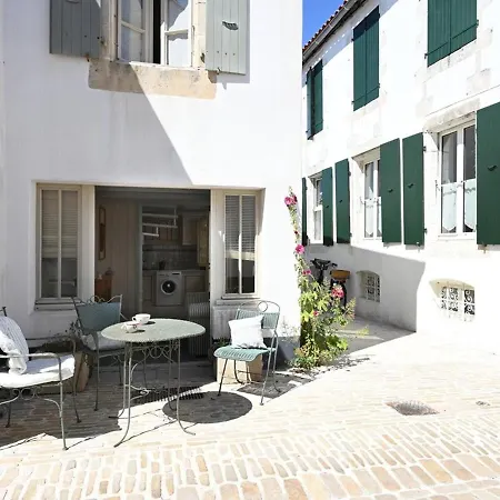 Charmante Maison De Village Au Coeur Des Portes-en-re, Proche Plage Et Golf - Fr-1-434-86 *